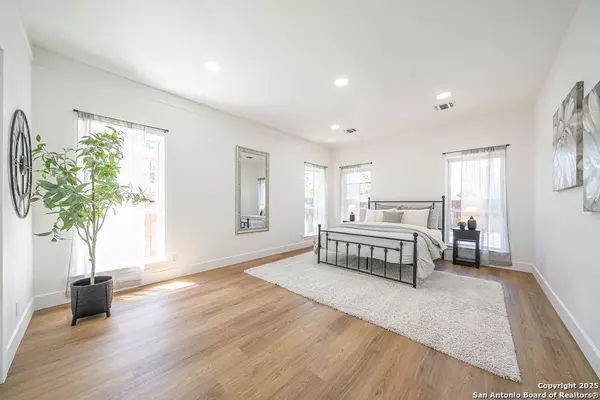 San Antonio, TX 78230,12934 Legend Cave