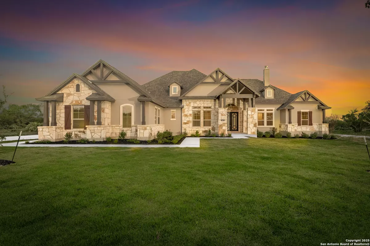 Castroville, TX 78009,649 Legend Park