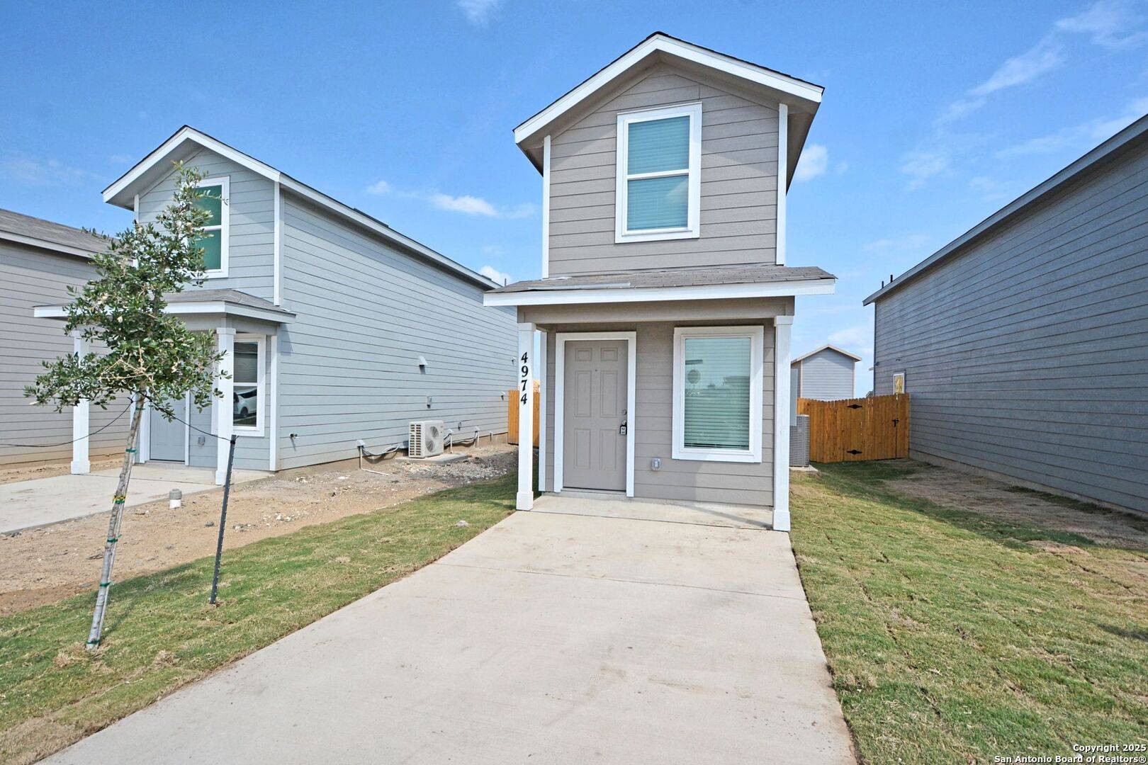 4974 Daisy Blossom, Converse, TX 78109