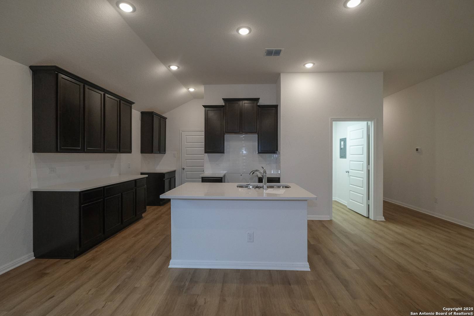 San Antonio, TX 78252,8306 Smithers Avenue