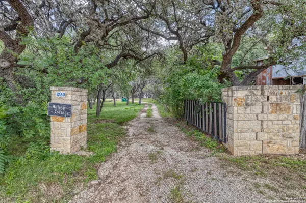 Concan, TX 78838,1260 Magers