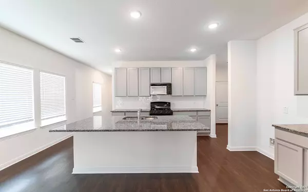 Elmendorf, TX 78112,8815 Catnip Pass