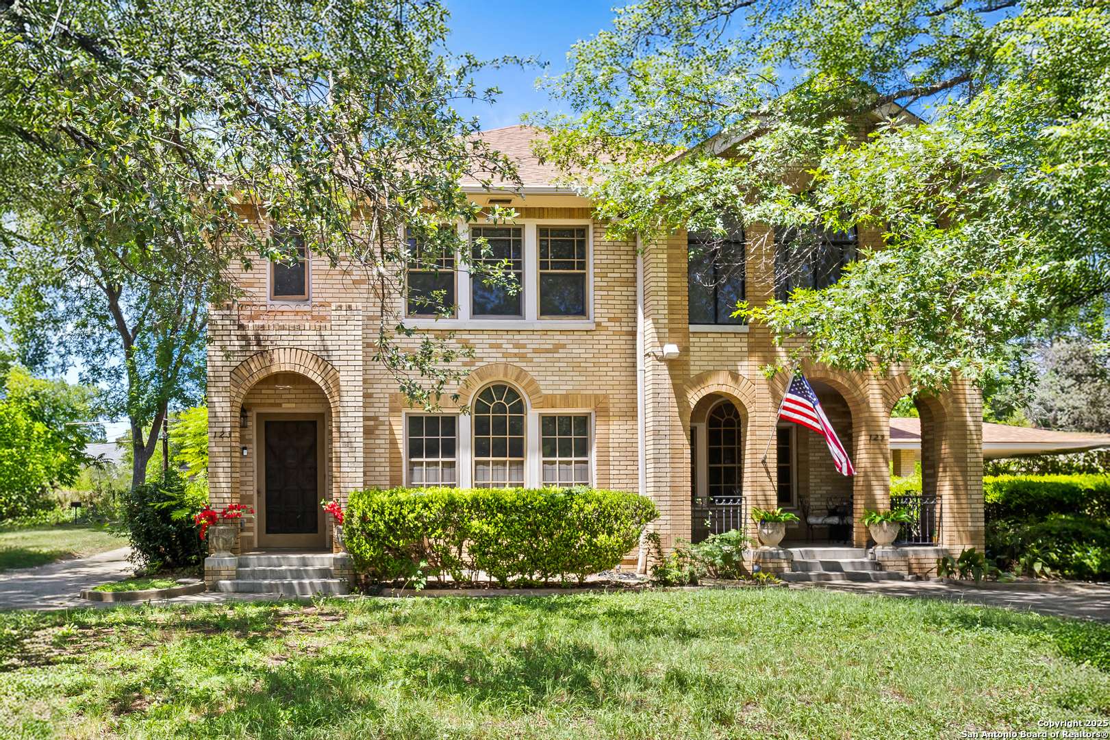 123 RIDGEWOOD CT, San Antonio, TX 78212-2341