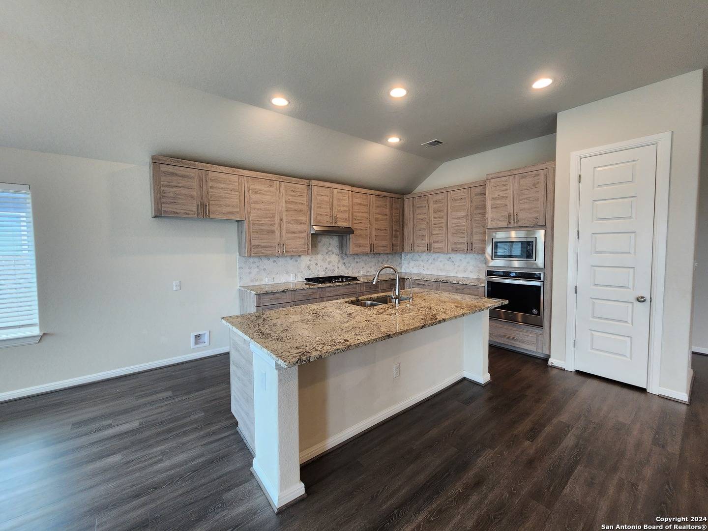 New Braunfels, TX 78132,2209 HOJA AVE