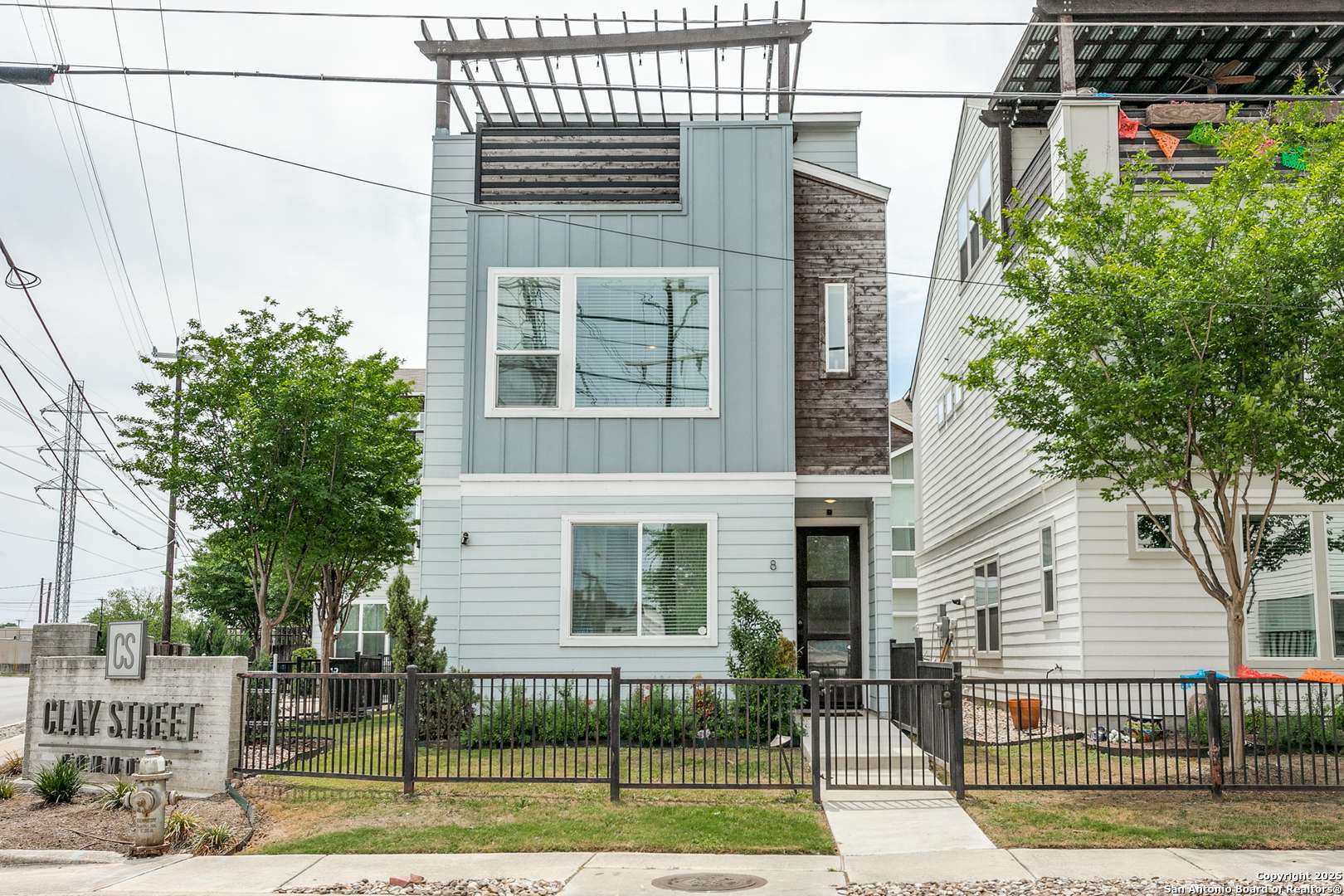 430 Clay St, Residence 8, San Antonio, TX 78204-1102