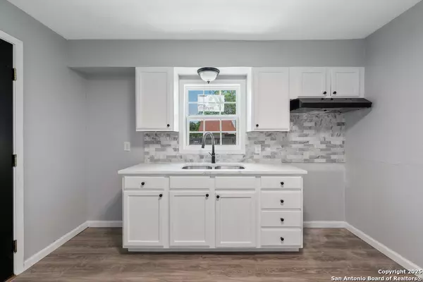 Pleasanton, TX 78064,229 Franklin