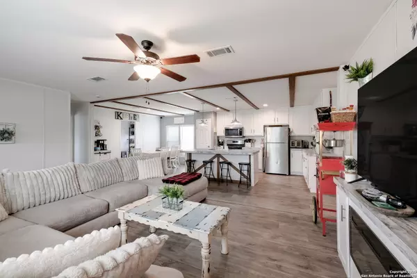 Charlotte, TX 78011,753 Pr Riley Ln