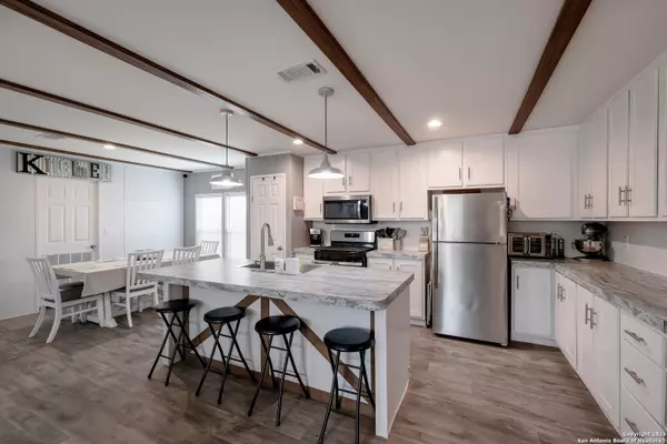 Charlotte, TX 78011,753 Pr Riley Ln