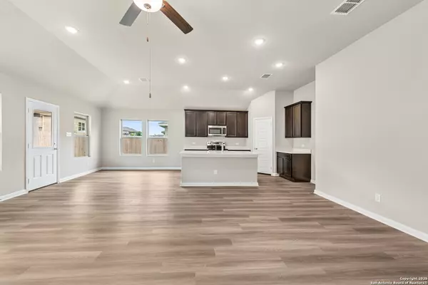 Seguin, TX 78155,1116 Water Valley