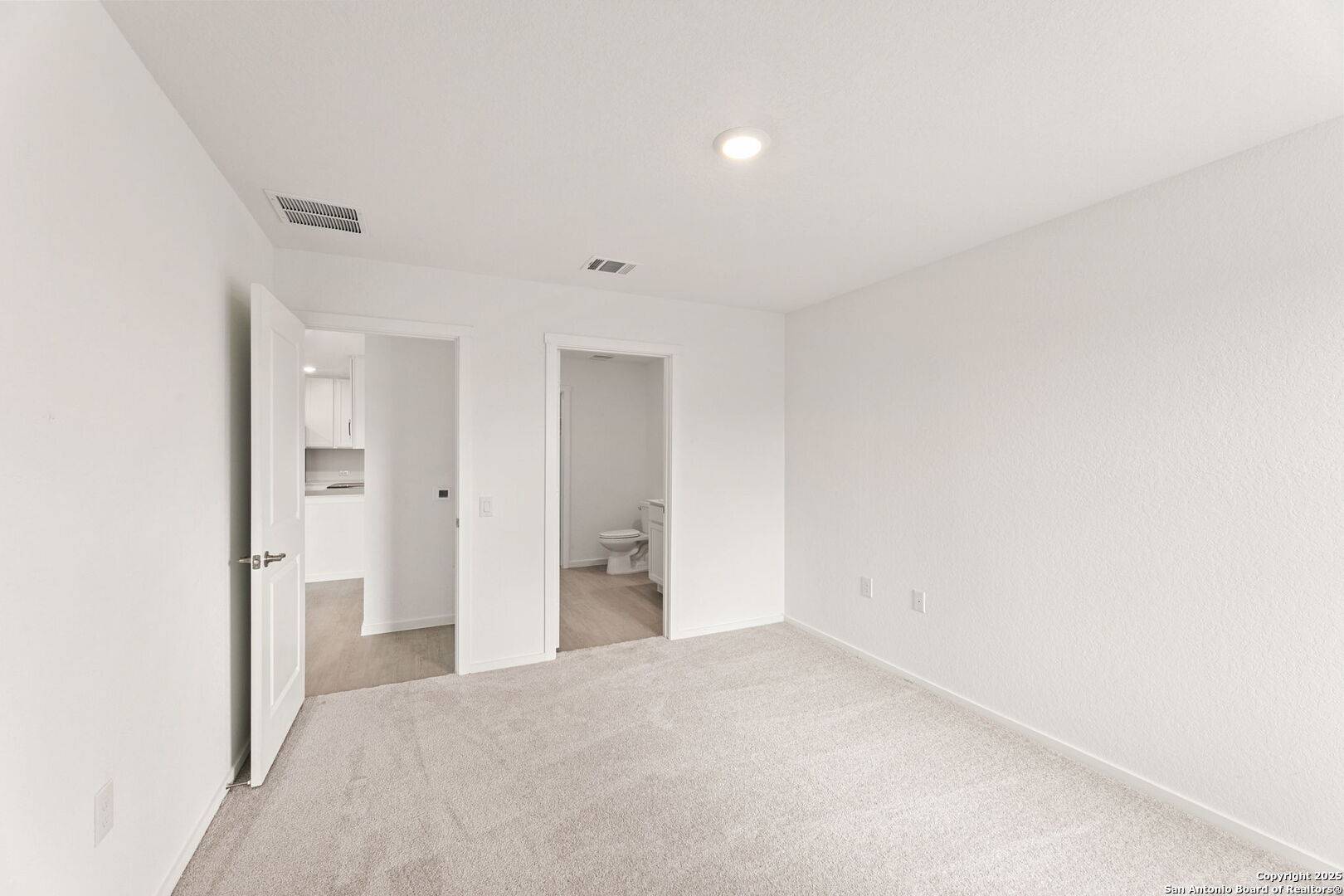 San Antonio, TX 78221,13203 Furyk Drive