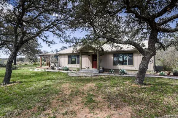 Llano, TX 78643,4044 county road 104