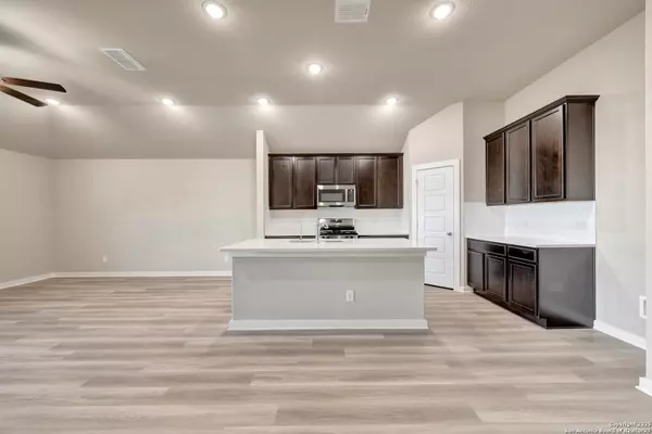 San Antonio, TX 78253,6723 Tasajillo Spring