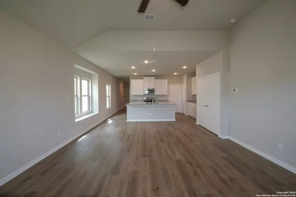 San Antonio, TX 78253,6727 Red Buffalo Trail