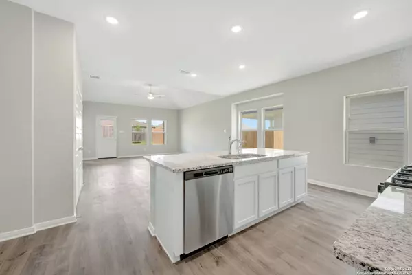 San Antonio, TX 78253,6727 Red Buffalo Trail