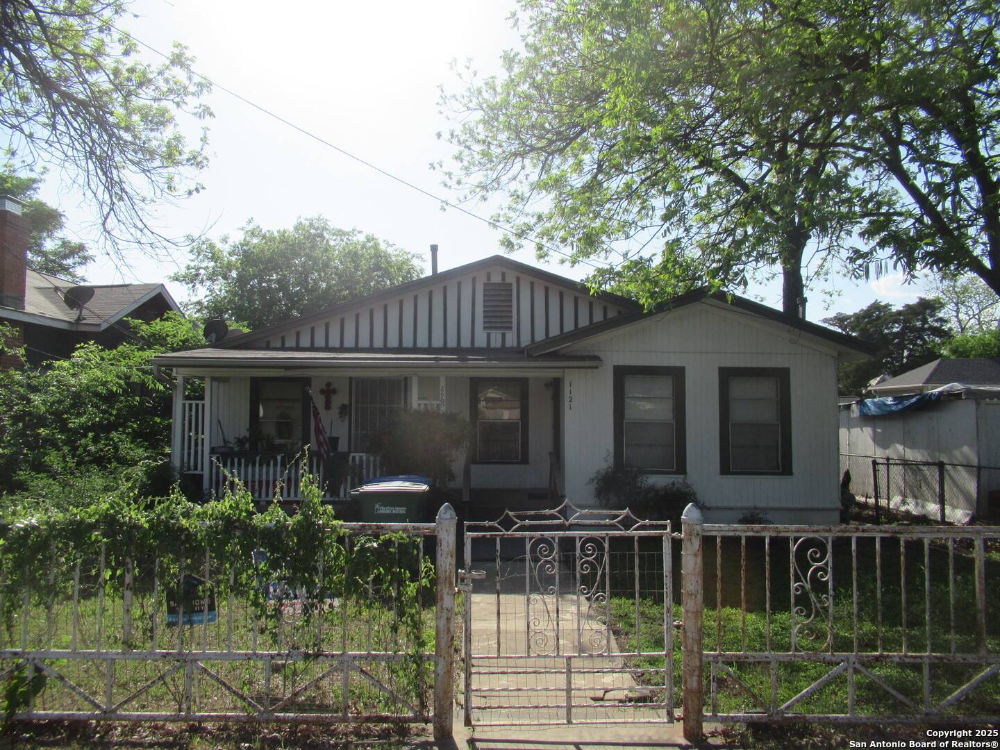 1121 Willow, San Antonio, TX 78208