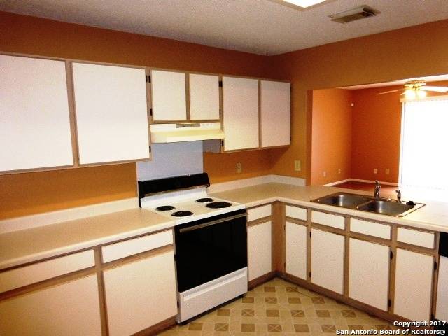 Converse, TX 78109,6854 CAPE MEADOW DR