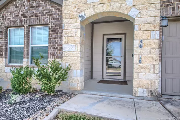 New Braunfels, TX 78130,1828 heather glen
