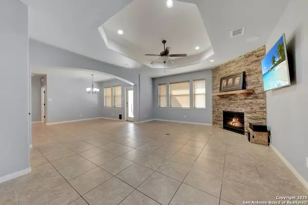 New Braunfels, TX 78130,2109 Pecan Leaf