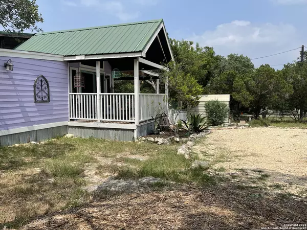 Canyon Lake, TX 78133-2526,517 TIMBERDELL DR