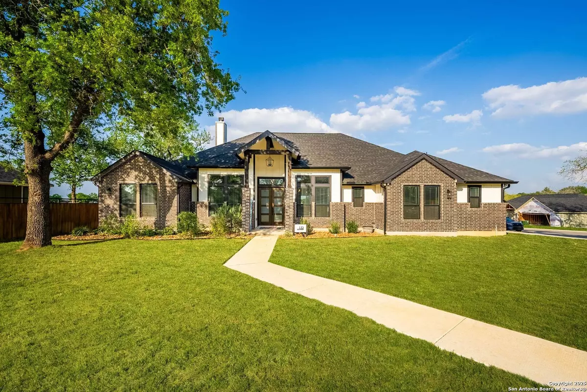 La Vernia, TX 78121,132 Ash Parkway