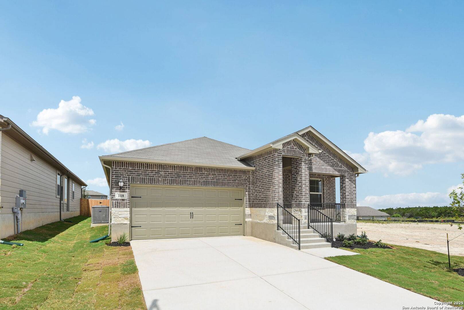 Cibolo, TX 78108,118 Barton Point