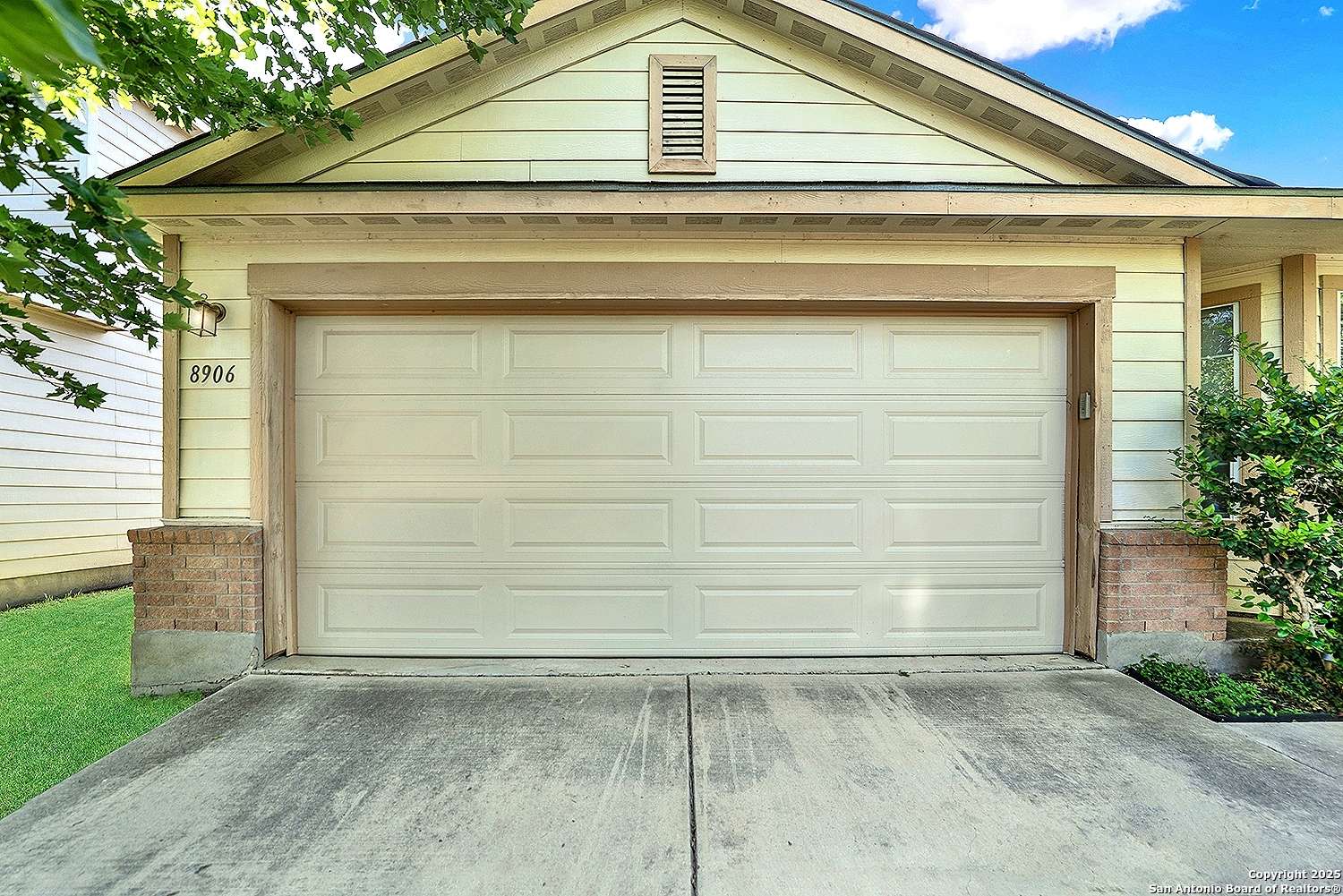 San Antonio, TX 78223,8906 Mission Brk