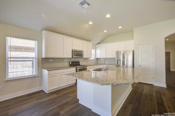 New Braunfels, TX 78132,485 Rosemellow