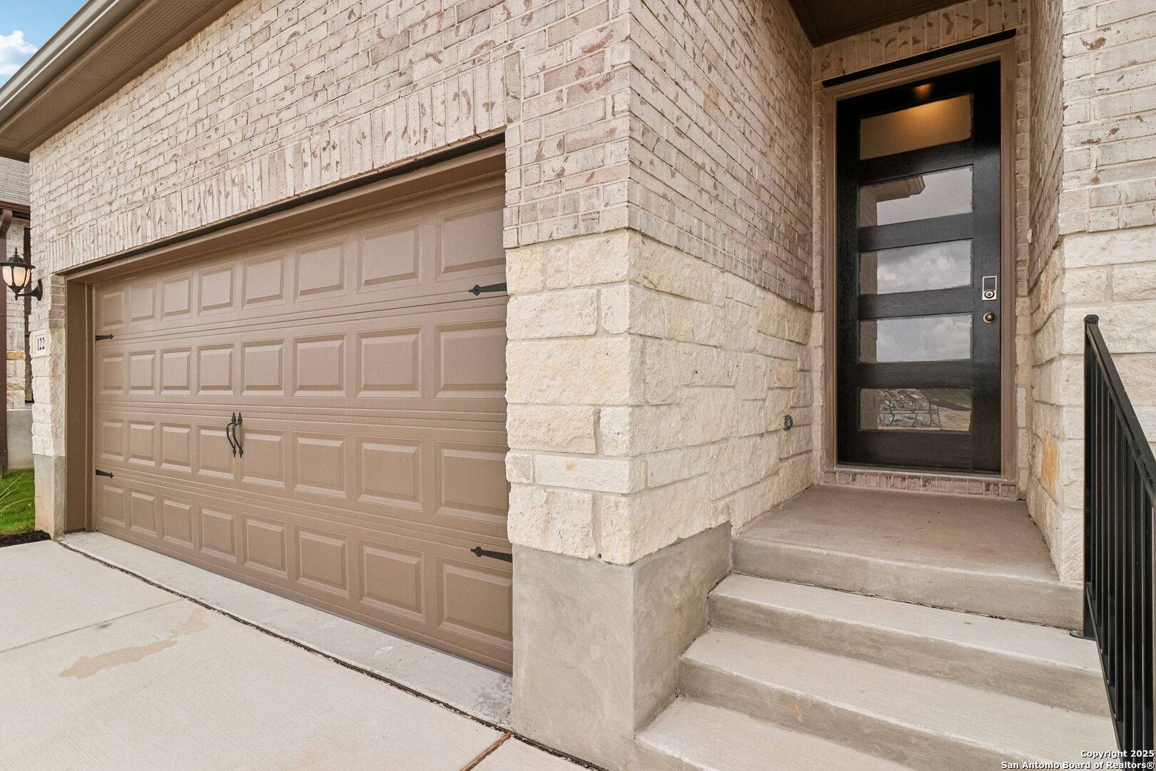 Cibolo, TX 78108,122 Barton Point