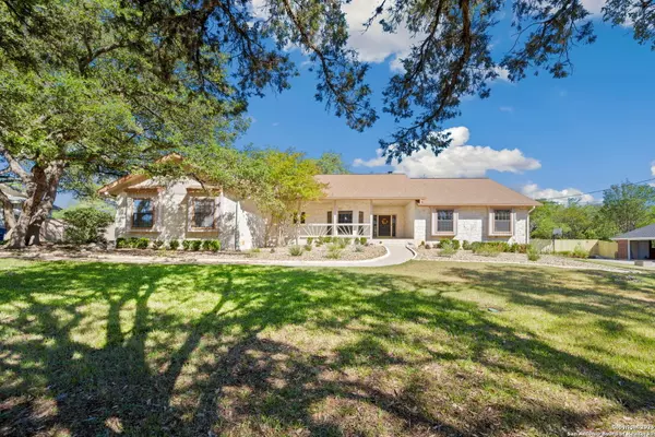 8835 Garden Ridge Drive, Garden Ridge, TX 78266