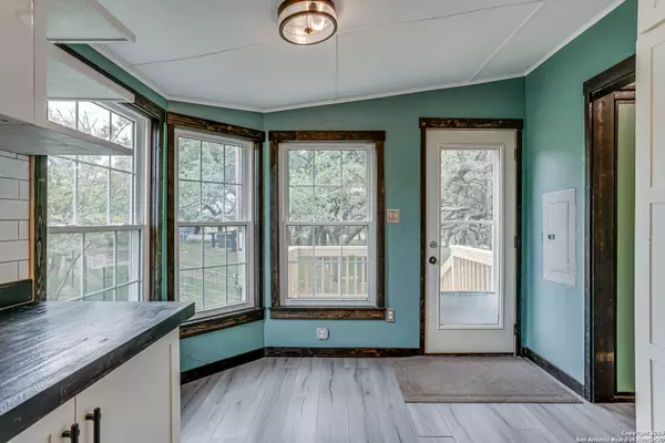 Kendalia, TX 78027,104 northview