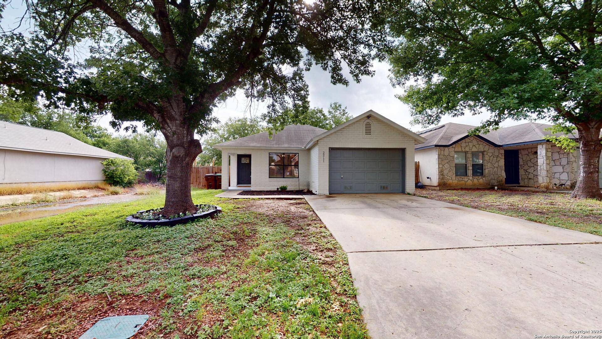 2211 Muddy Peak, San Antonio, TX 78245