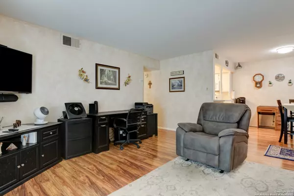 San Antonio, TX 78229,6718 Callaghan UNIT 307