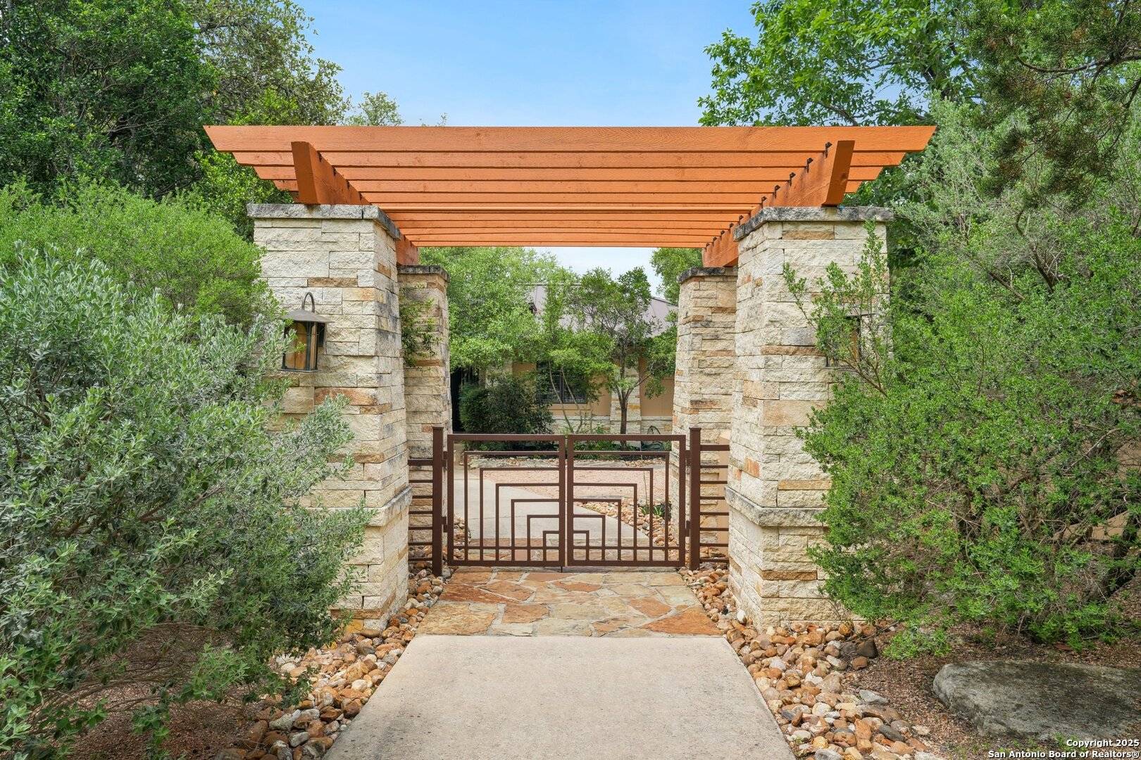San Antonio, TX 78261-3011,22340 Old Fossil Road