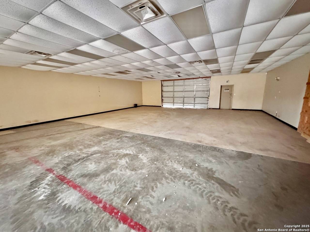 Pleasanton, TX 78064,210 Wyoming