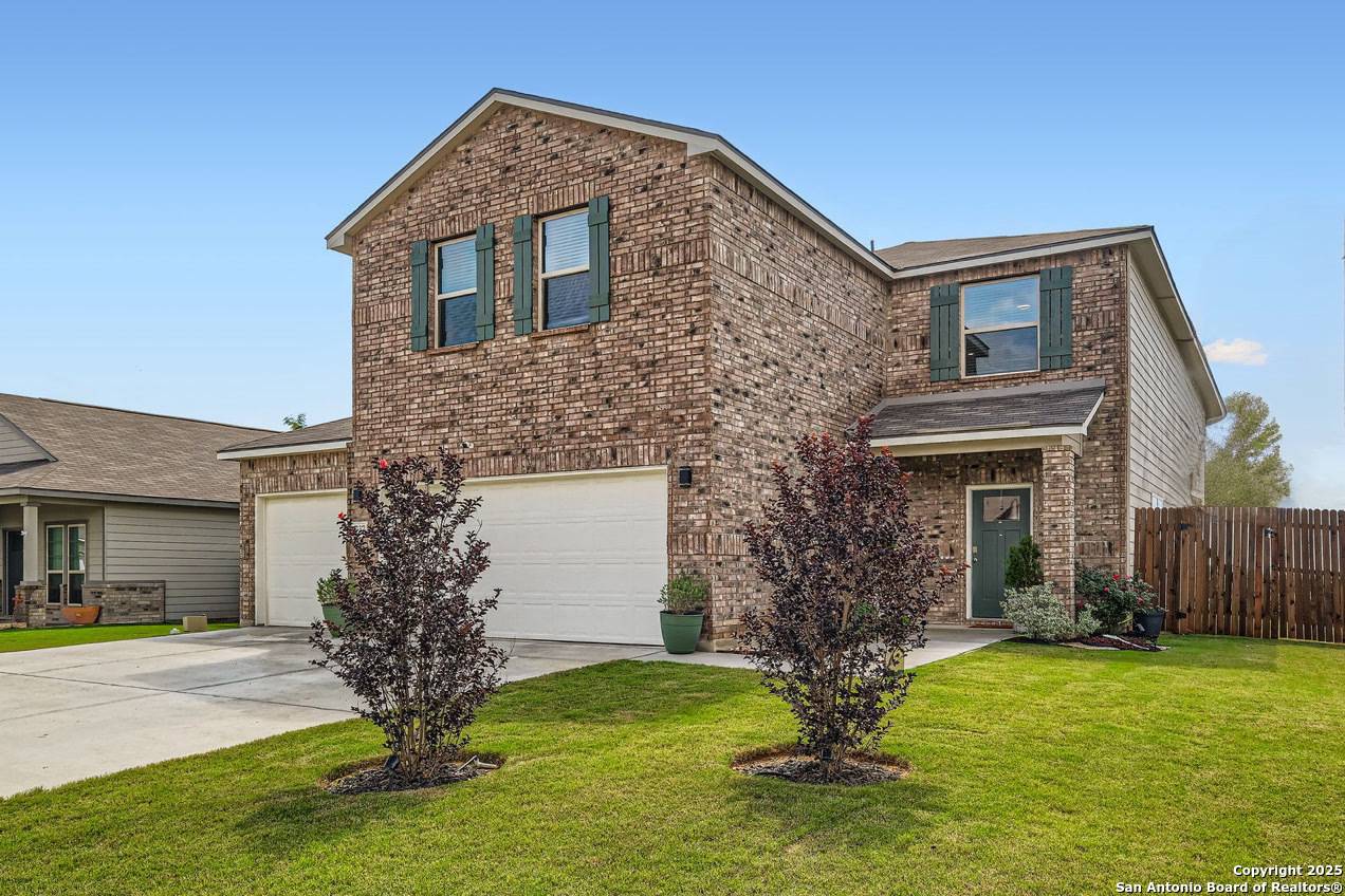 New Braunfels, TX 78130,737 Farmers Dell