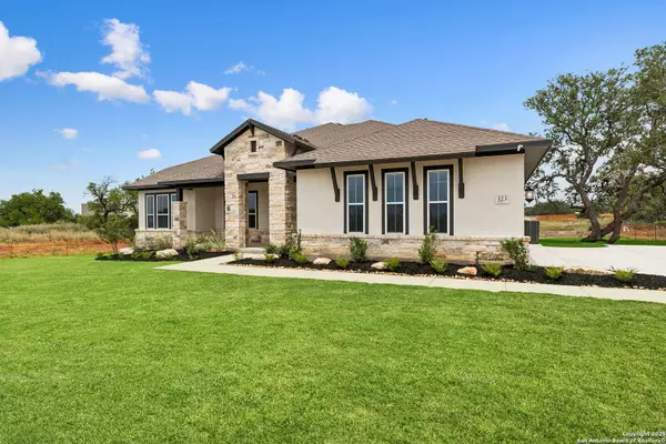 Castroville, TX 78009,123 BRANDON COVE