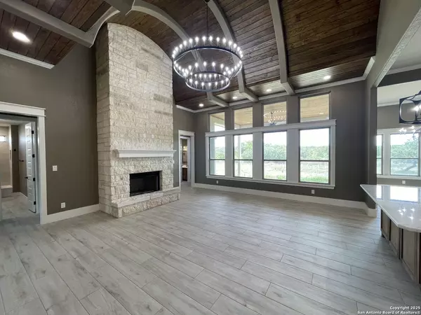 Castroville, TX 78009,875 Stone Loop