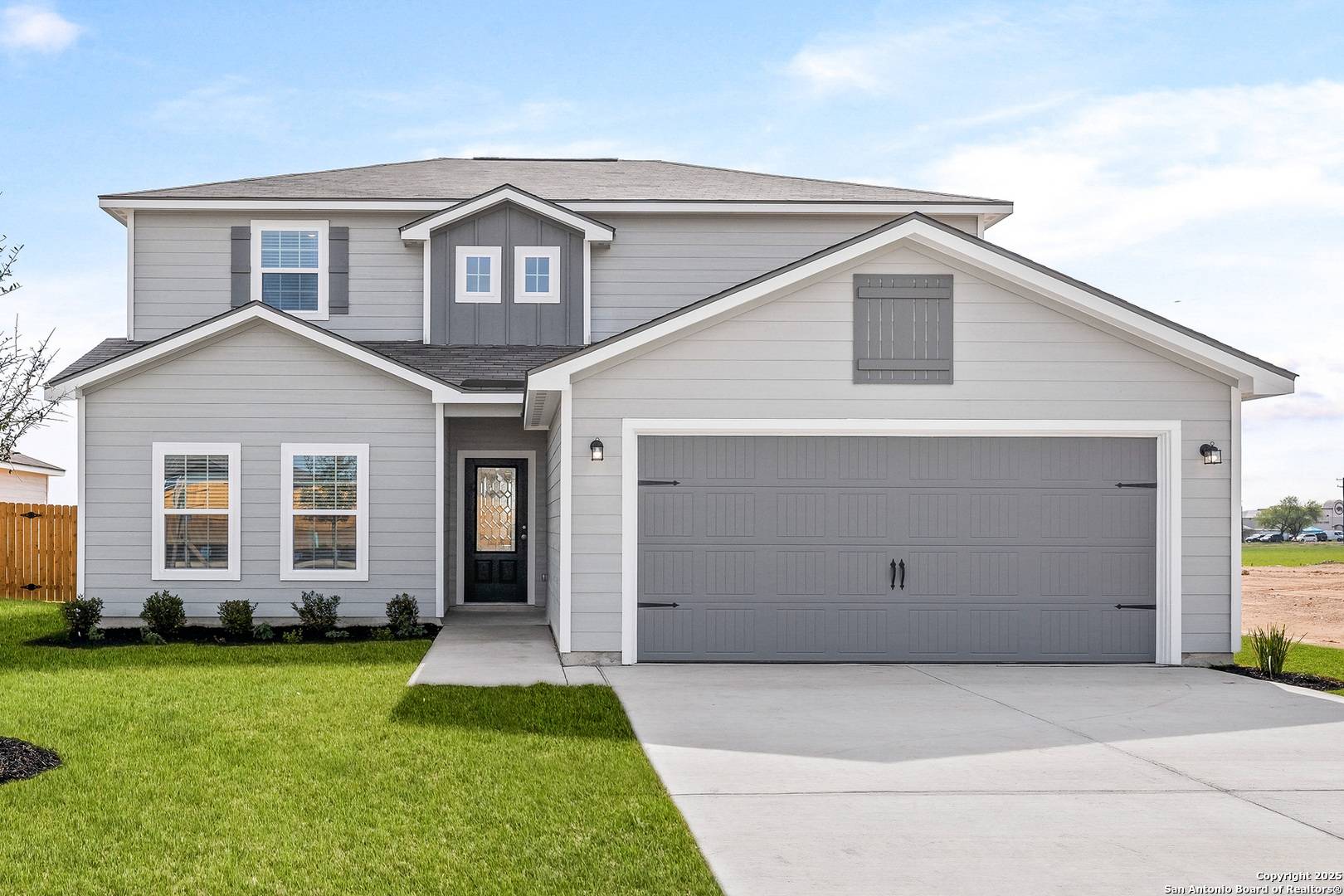 16041 Delgado Hills, Lytle, TX 78052