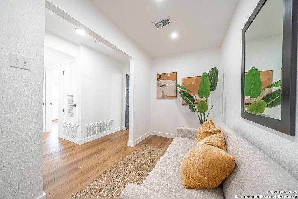 San Antonio, TX 78230,3622 Colony