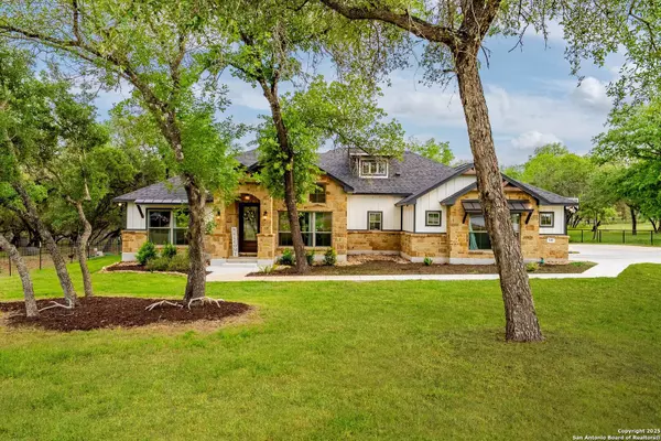 Adkins, TX 78101,140 Wood Valley Dr