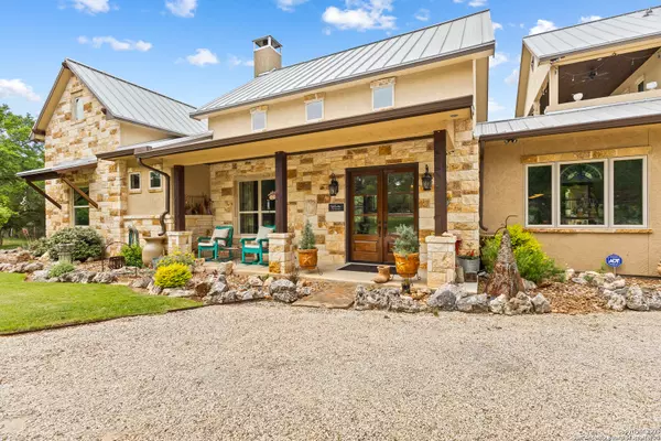 2467 Palomino Springs, Bandera, TX 78003