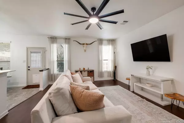 New Braunfels, TX 78130,2097 Castleberry Ridge