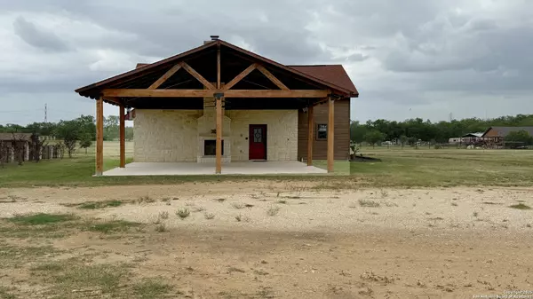 Elmendorf, TX 78112,7274 Fm 327