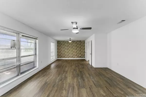 Windcrest, TX 78239,6022 Wildwind