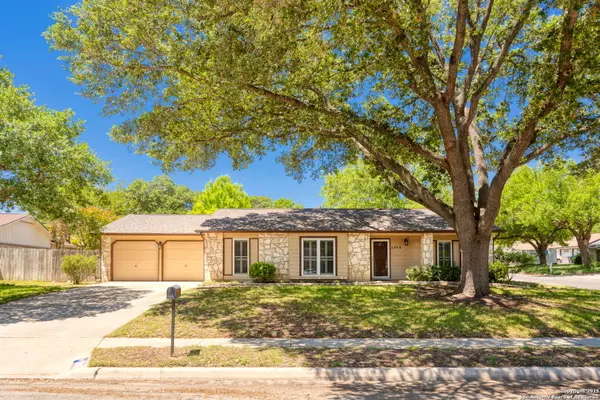 5919 Pineway, San Antonio, TX 78247