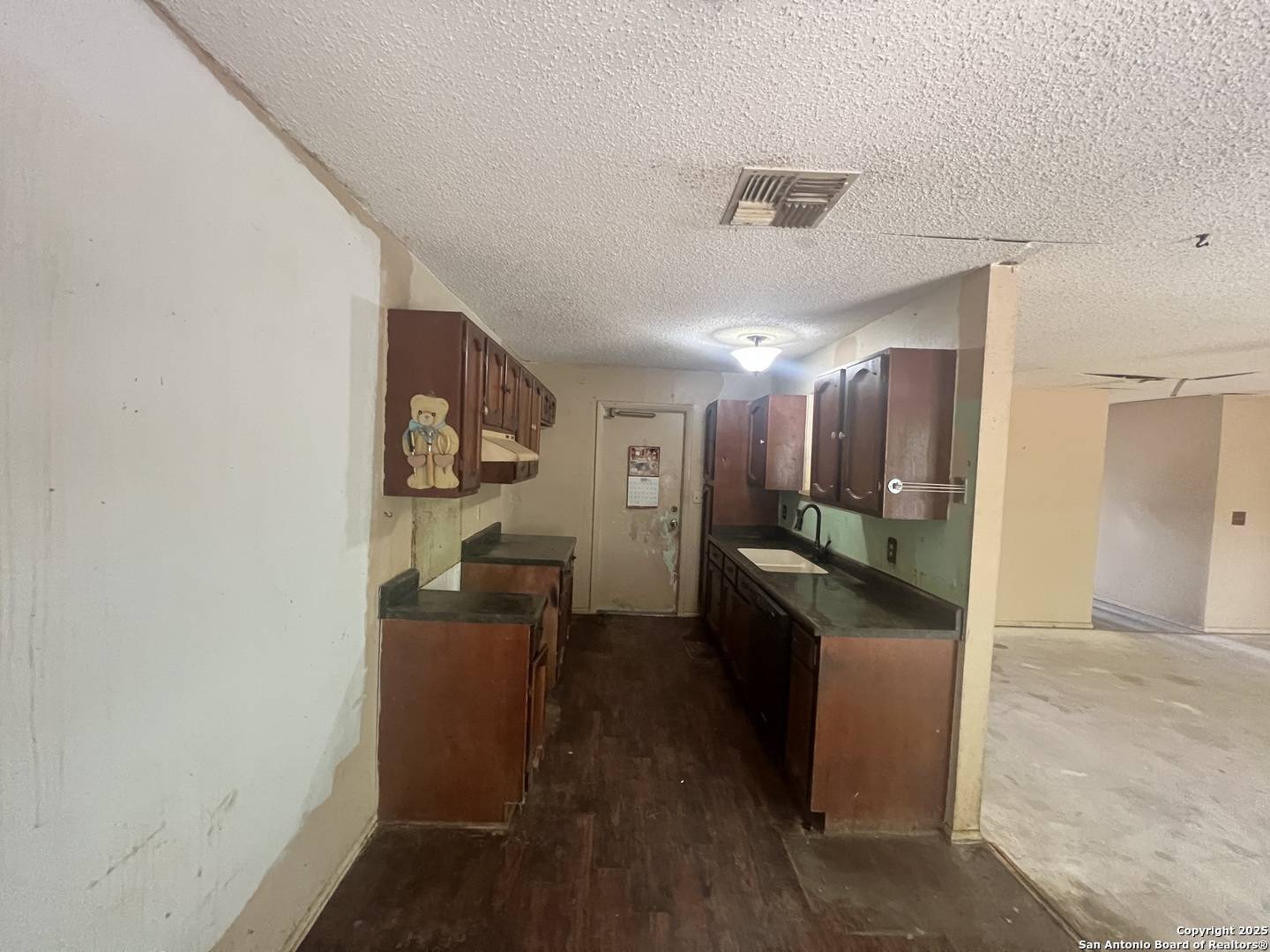 San Antonio, TX 78239,7322 Goya
