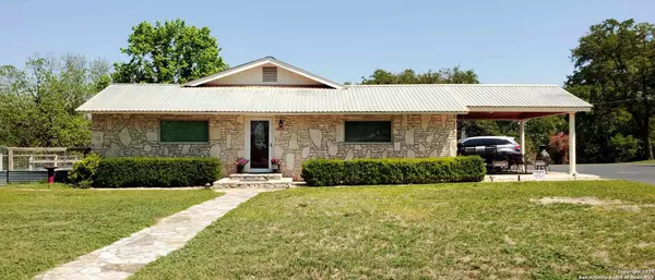 Fredericksburg, TX 78624,702 schubert