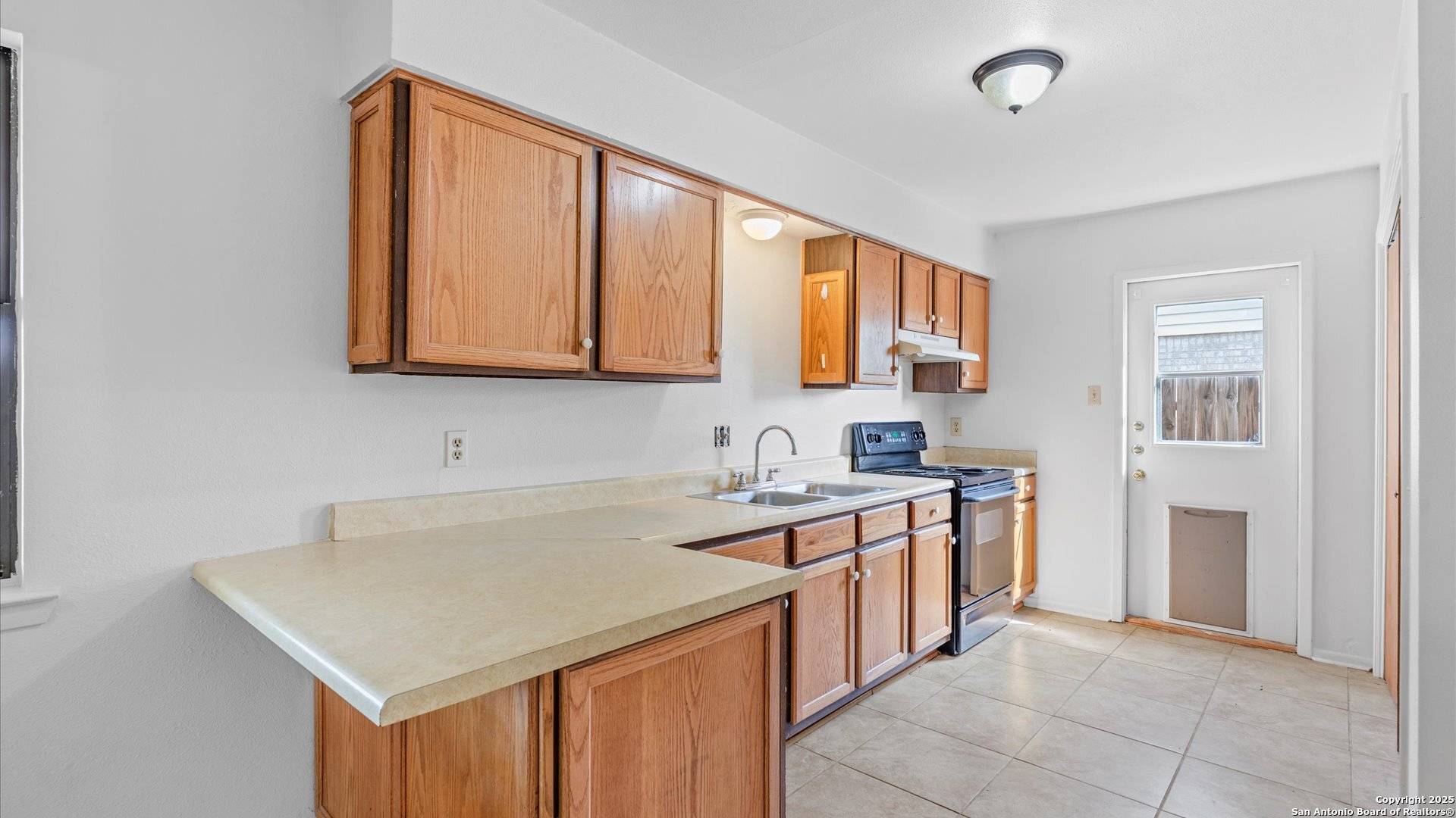 New Braunfels, TX 78130,917-919 McGar