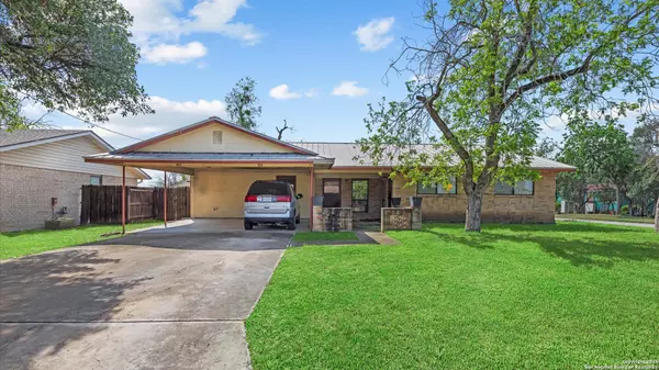 917-919 McGar,  New Braunfels,  TX 78130