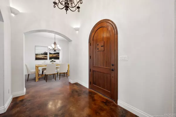 Mico, TX 78056-5540,287 County Road 2801 E.